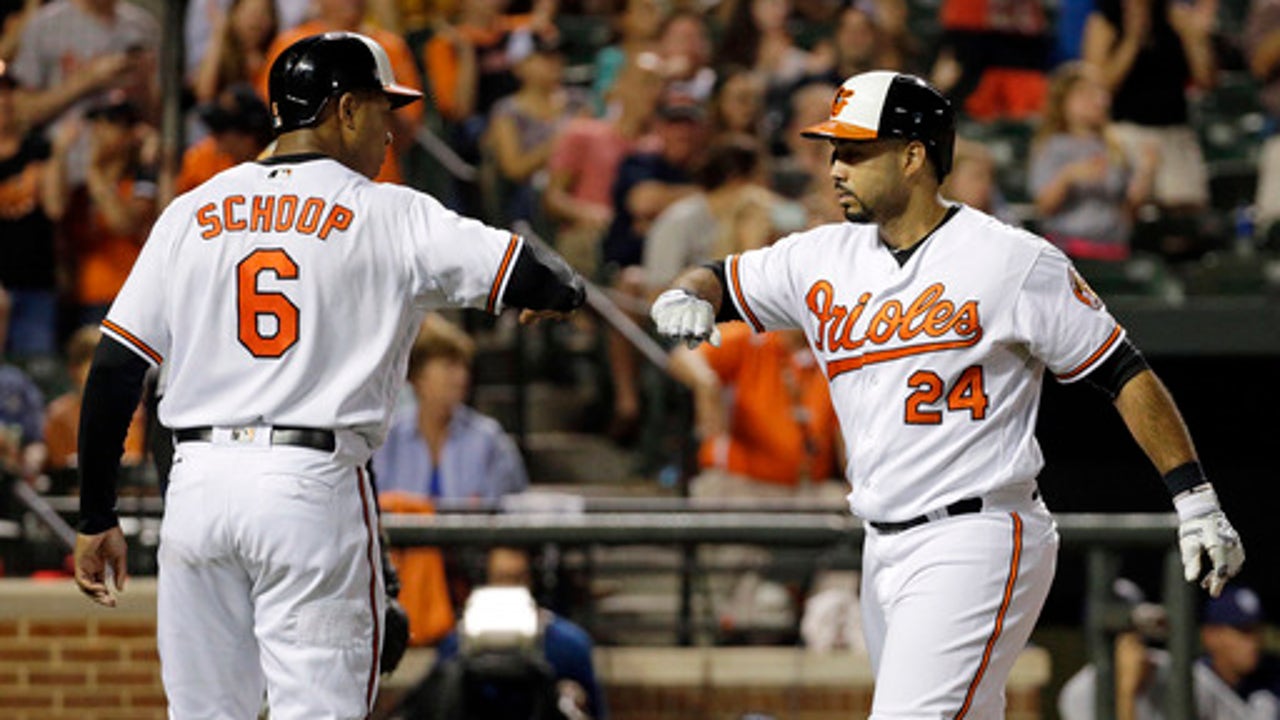 Kemp has 4 hits as Padres rally past Orioles 10-7